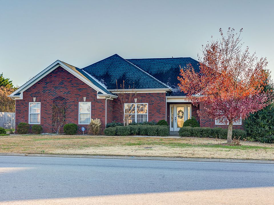 1st image of 521 Indian Park Dr