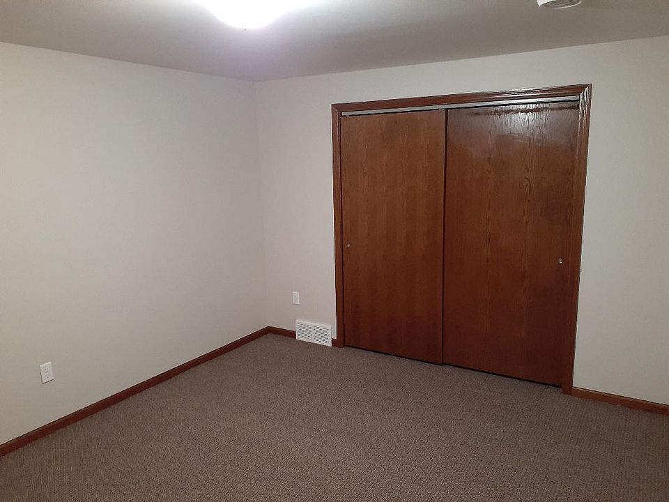 2nd image of 4378 Estate Dr S #4378