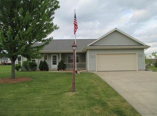 N634 Westview Dr, Oconomowoc, WI 53066