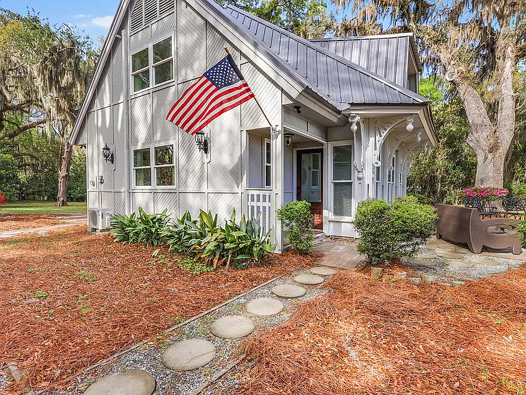 1321 Azalea Ave — Photo 10