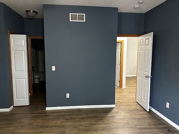 4th image of 1924 Rose Way