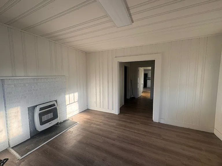 1115 Myrtle St SW — Photo 4