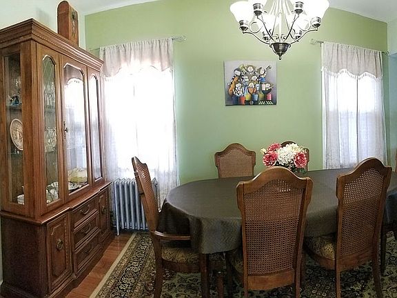 1st FL. Dining Room