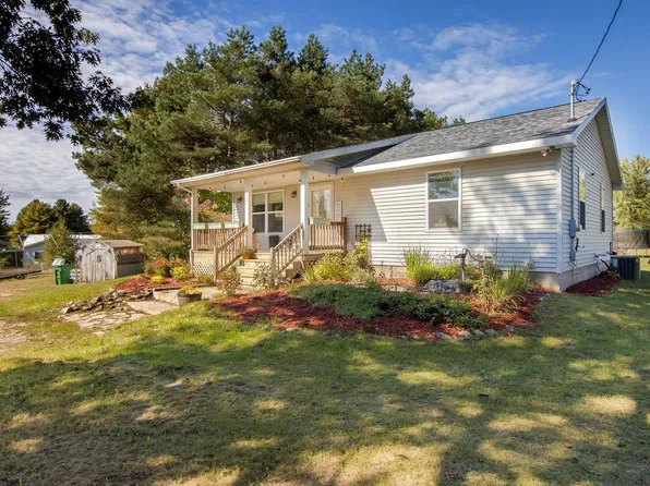 3261 E County Line Rd, Kingsley, MI 49649
