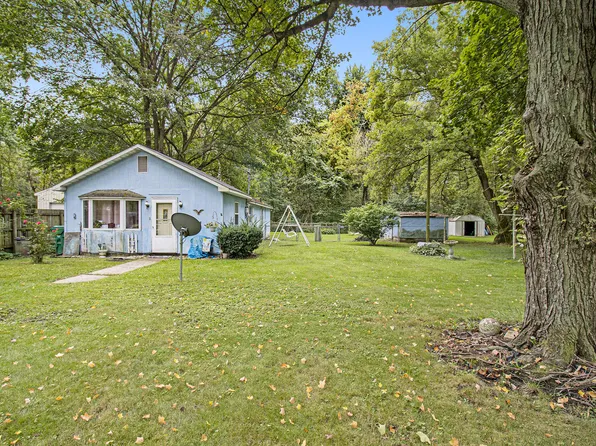 522 James St, Niles, MI 49120
