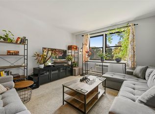 5 Oakdale Manor #B20, Suffern, NY 10901