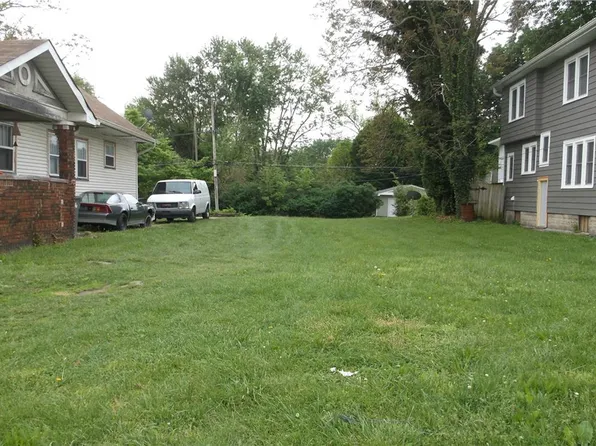 4215 E Washington St, Indianapolis, IN 46201