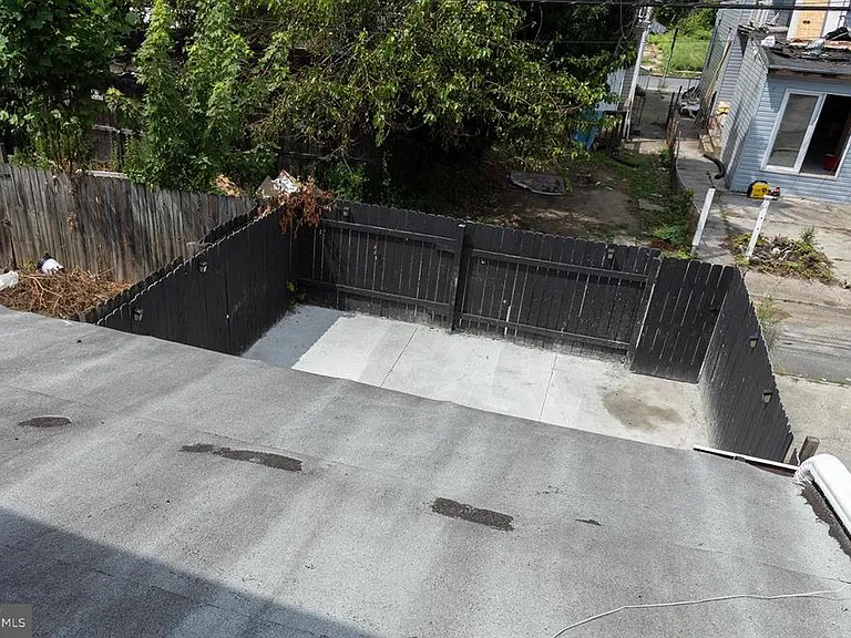 1342 State St #2R — Photo 14