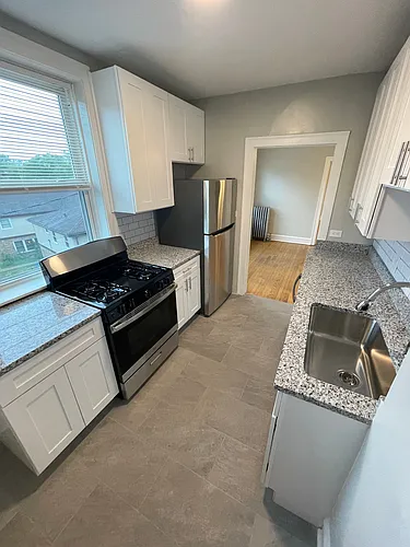 7009 N Ridge Blvd #2S Photo 1
