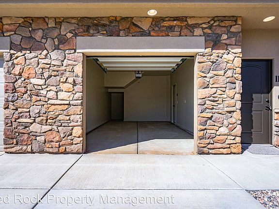 5th image of 370 W Buena Vista Blvd #112