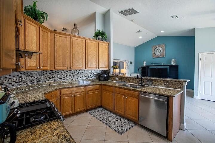 1st image of 1238 SW Jacqueline Avenue