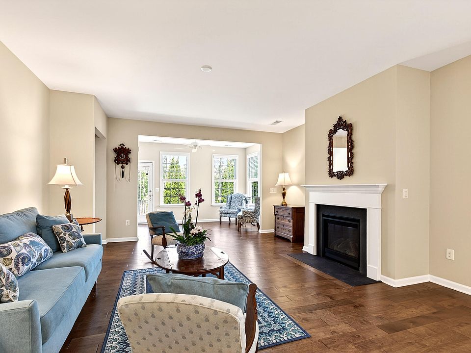 1st image of 1031 Cuthbert Ln