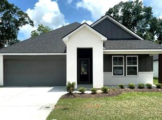 208 Cypress Falls Dr, Broussard, LA 70518