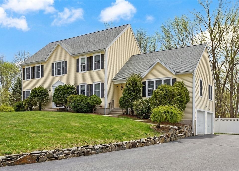 1st image of 19 Amherst Rd