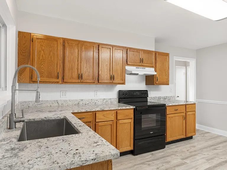 301 Wygoda Cir — Photo 11