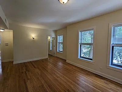 4032 N Ashland Ave — Photo 4
