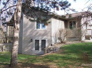 3060 Lake Helen Dr E, Rosholt, WI 54473