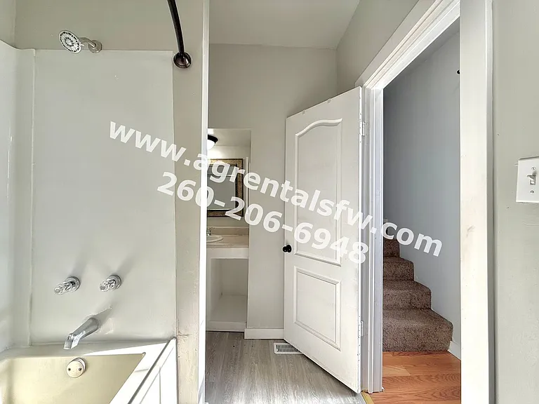 1915 Ellen Ave — Photo 8