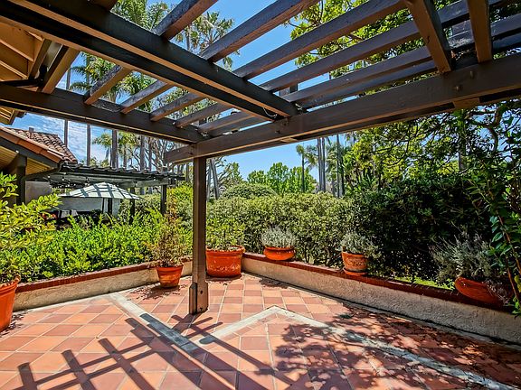 5th image of 23 Coronado Ct