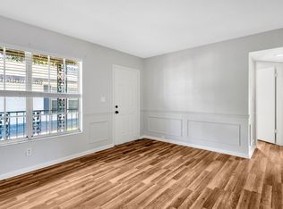 4002 N Branch Ave APT B, Tampa, FL 33603