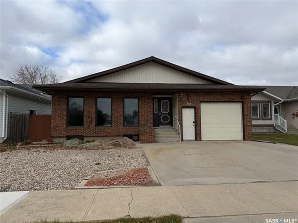 715 12th Street, Humboldt, SK S0K 2A0