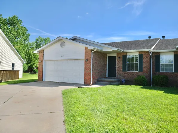 608 Oakbrook Ave, Chatham, IL 62629