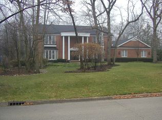 1151 Loch Ln, Lake Forest, IL 60045