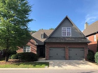 167 Castlehill Dr, Vestavia, AL 35226