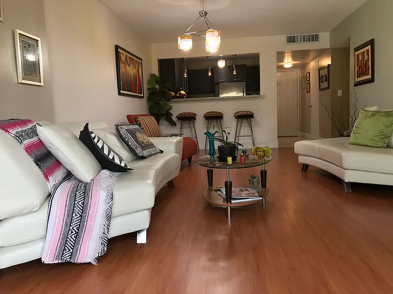 200 Leslie Dr #227 — Photo 7