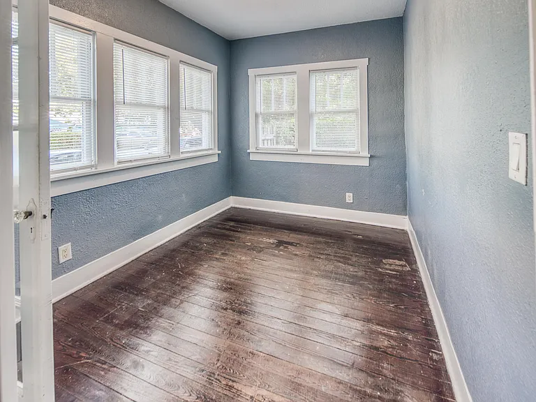 225 S K St #MAIN — Photo 3
