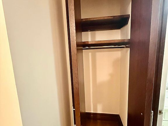 5th image of 235 E 46th St APT 1J