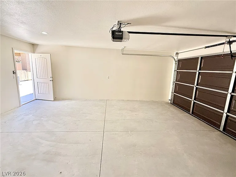 1081 S Quartzite Ave #2 — Photo 5