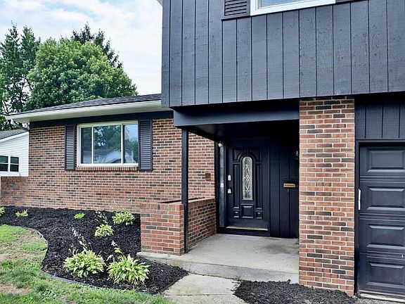 2nd image of 6909 Starfire Dr