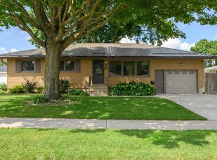 415 4th Ave SE, Stewartville, MN 55976