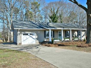 205 Stokes Rd, Simpsonville, SC 29681