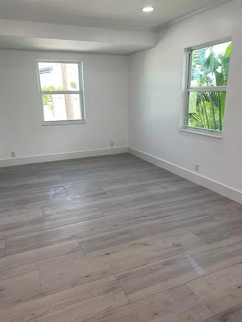 334 Greenwood Dr — Photo 3