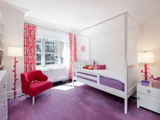 Sold by Sotheby's International Realty | media 9