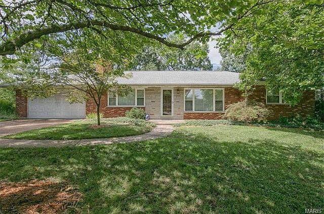 1st image of 1 Lone Elm Cir