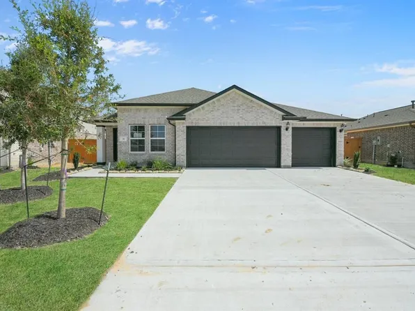 35 Wichita Trl, Dayton, TX 77535