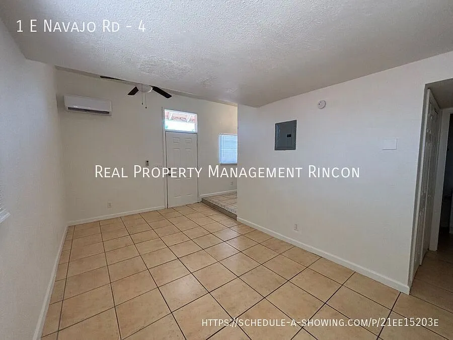 Centrally Located 1-Bed/1-Bath With Huge Closet! Water, Sewer & Trash Included!! — Photo 3
