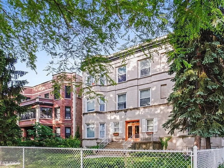 4135-37 N. Greenview Ave. — Photo 2