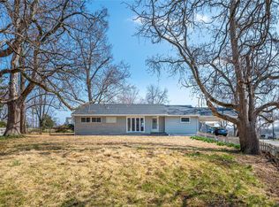 3539 Longview Dr, Saint Louis, MO 63129