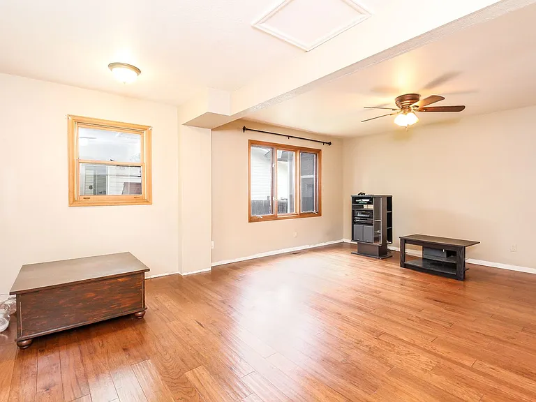 1724 Tanglewood Dr — Photo 11