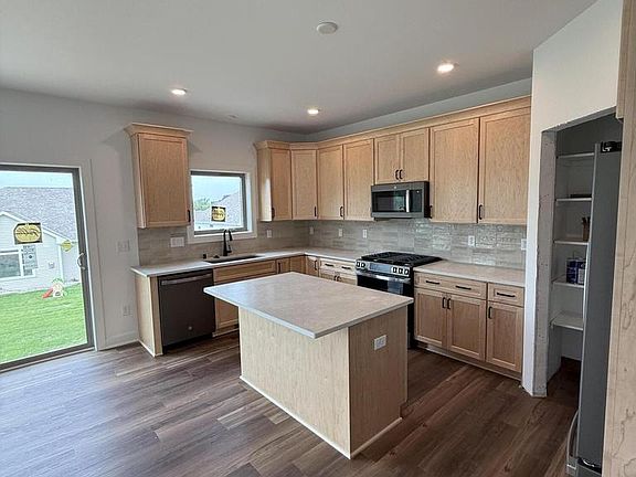 4th image of 3232 Bergamot DRIVE #Lt89