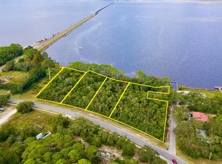 94 Old Ferry Dock Rd, Eastpoint, FL 32328