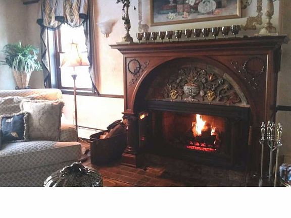 3rd image of 61 Woodland Dr