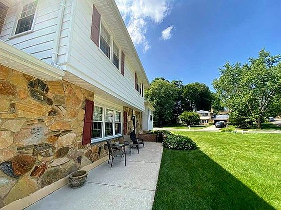 3rd image of 2203 Patwynn Ct
