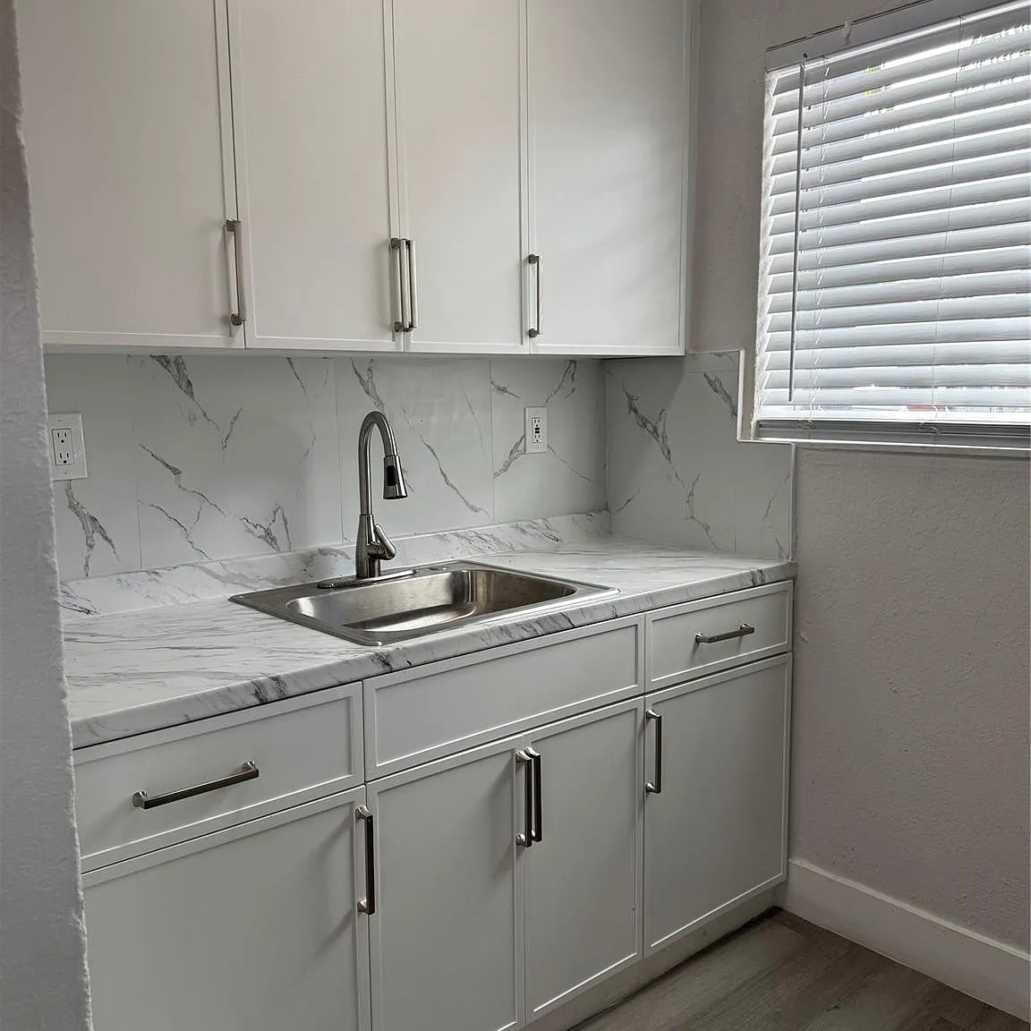 1 bed, 1.0 bath, 450 sqft, $1,500 — Photo 2