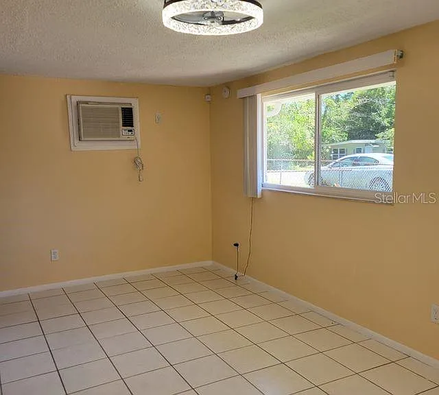 7431 Sheepshead Dr — Photo 3