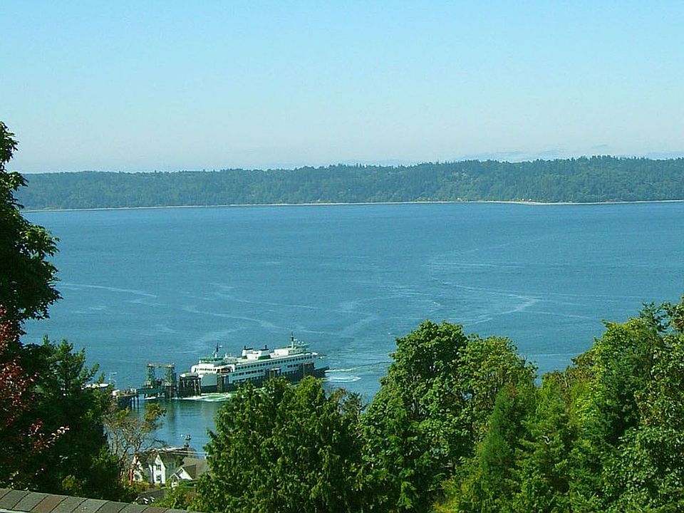 Overlooking Fauntleroy Ferry Docks